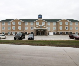 Cobblestone Hotel & Suites - Devils Lake