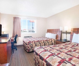 Knights Inn and Suites - Grand Forks