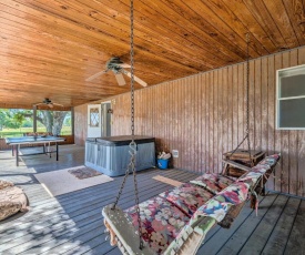 Pet-Friendly Home with Deck by Rainbow Springs!