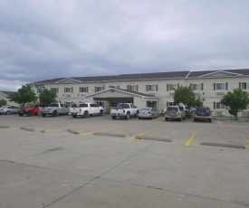 Days Inn & Suites by Wyndham Williston