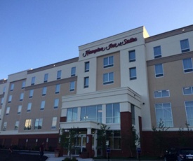 Hampton Inn & Suites-Alliance, OH