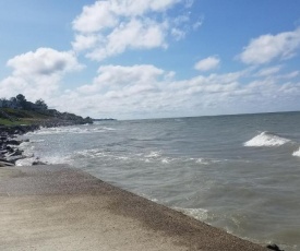 Lake View Cottage on Lake Erie