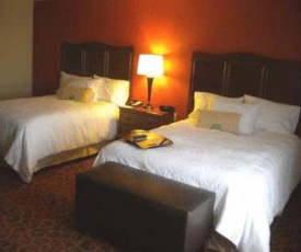 Hampton Inn & Suites Cincinnati / Uptown - University Area