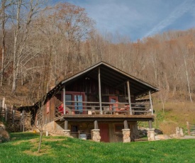 Mama Bear Cabin at Three Bear Holler