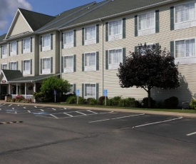 Coshocton Village Inn & Suites