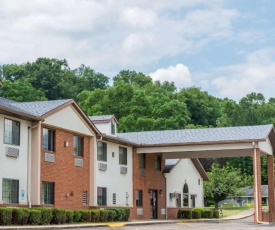 Super 8 by Wyndham Coshocton Roscoe Village