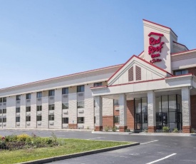 Red Roof Inn & Suites Cleveland - Elyria