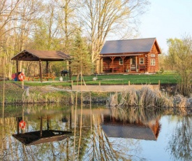 Quiet Cabin with Grill, Pond and Walking Trails!