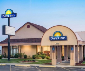 Days Inn by Wyndham Grove City Columbus South