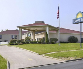 Days Inn by Wyndham Hillsboro