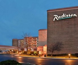 Radisson Cleveland Airport