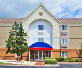 Sonesta Simply Suites Cleveland North Olmsted Airport