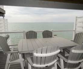 Put-in-Bay Waterfront Condo #208