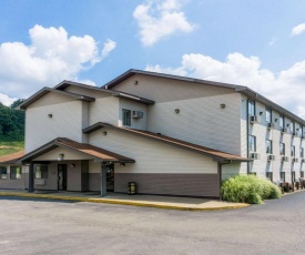 Super 8 by Wyndham Zanesville