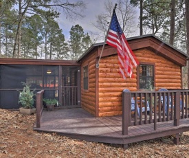 Broken Bow Sanctuary with Hot Tub and Deck Less Than 7 Mi to Lake!