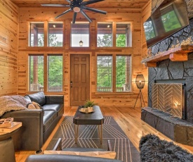 Luxurious Modern Cabin with Hot Tub and Fire Pit!