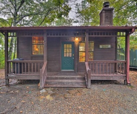 Pet-Friendly Hochatown Studio Cabin with Hot Tub