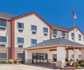 Days Inn & Suites by Wyndham McAlester