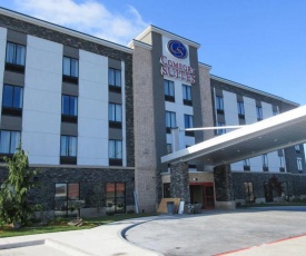 Comfort Suites Airport on Meridian