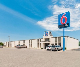 Motel 6-Oklahoma City, OK - South