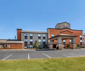 Comfort Inn & Suites Pauls Valley - City Lake