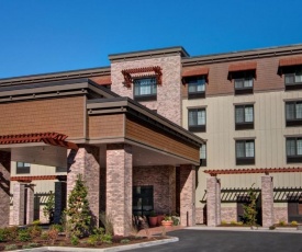 Hampton Inn & Suites Astoria