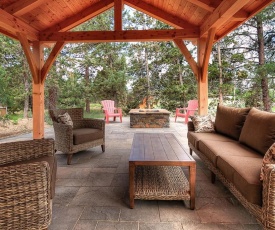 Lovely Bend Retreat with Private Patio & Firepit home