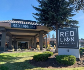 Red Lion Inn & Suites Deschutes River - Bend