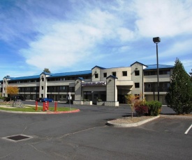 Sugarloaf Mountain Motel