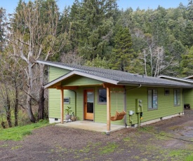 2 Bed 1 Bath Vacation home in Gold Beach