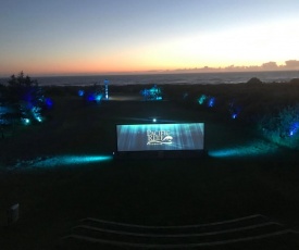 Pacific Reef Hotel & Light Show