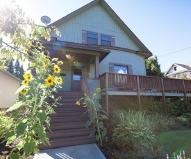 Heartbreak-Rvr/Mt View-4BR/2BA