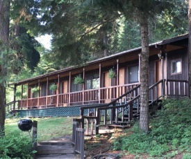 Crater Lake Gateway-Rocky Point Resort