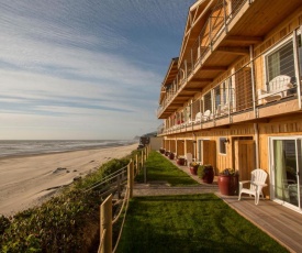 Pelican Shores Inn