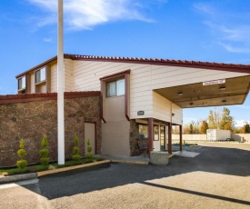 Red Roof Inn & Suites Medford - Airport