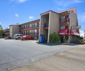 Econo Lodge Portland - I-205