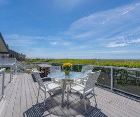 Beach Bliss I Private Path to Rockaway Beach home