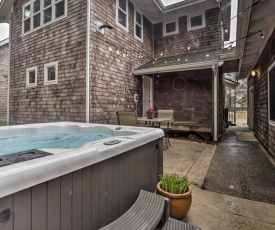 Rockaway Beach Home with Hot Tub 4 Blocks to Beach!