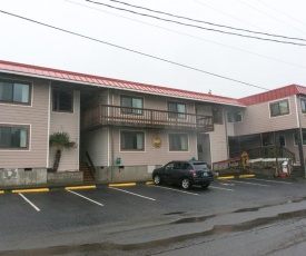 Tradewinds Motel