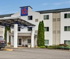 Motel 6-Roseburg, OR