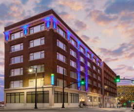 Holiday Inn Express - Kansas City Downtown, an IHG Hotel