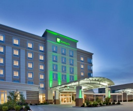 Holiday Inn Kansas City Airport, an IHG Hotel