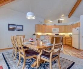 Awbrey Lane #7 by Village Properties at Sunriver