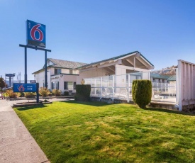 Motel 6-The Dalles, OR