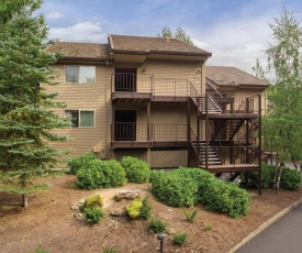 Resort Villas Adjacent to Beautiful Mt Hood National Forest