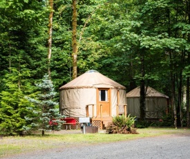 Mount Hood Village Premium Yurt 4