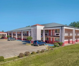 Econo Lodge Inn & Suites Forest