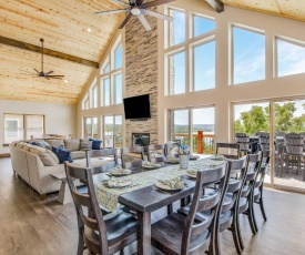 Lavish Retreat with Decks - Steps to Table Rock Lake