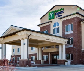 Holiday Inn Express & Suites Nevada, an IHG Hotel