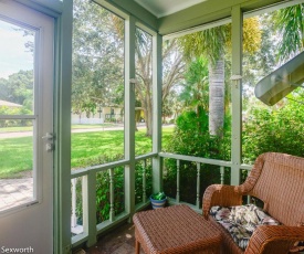 2 Bedroom - Palm Cottage Pets Waterfront District